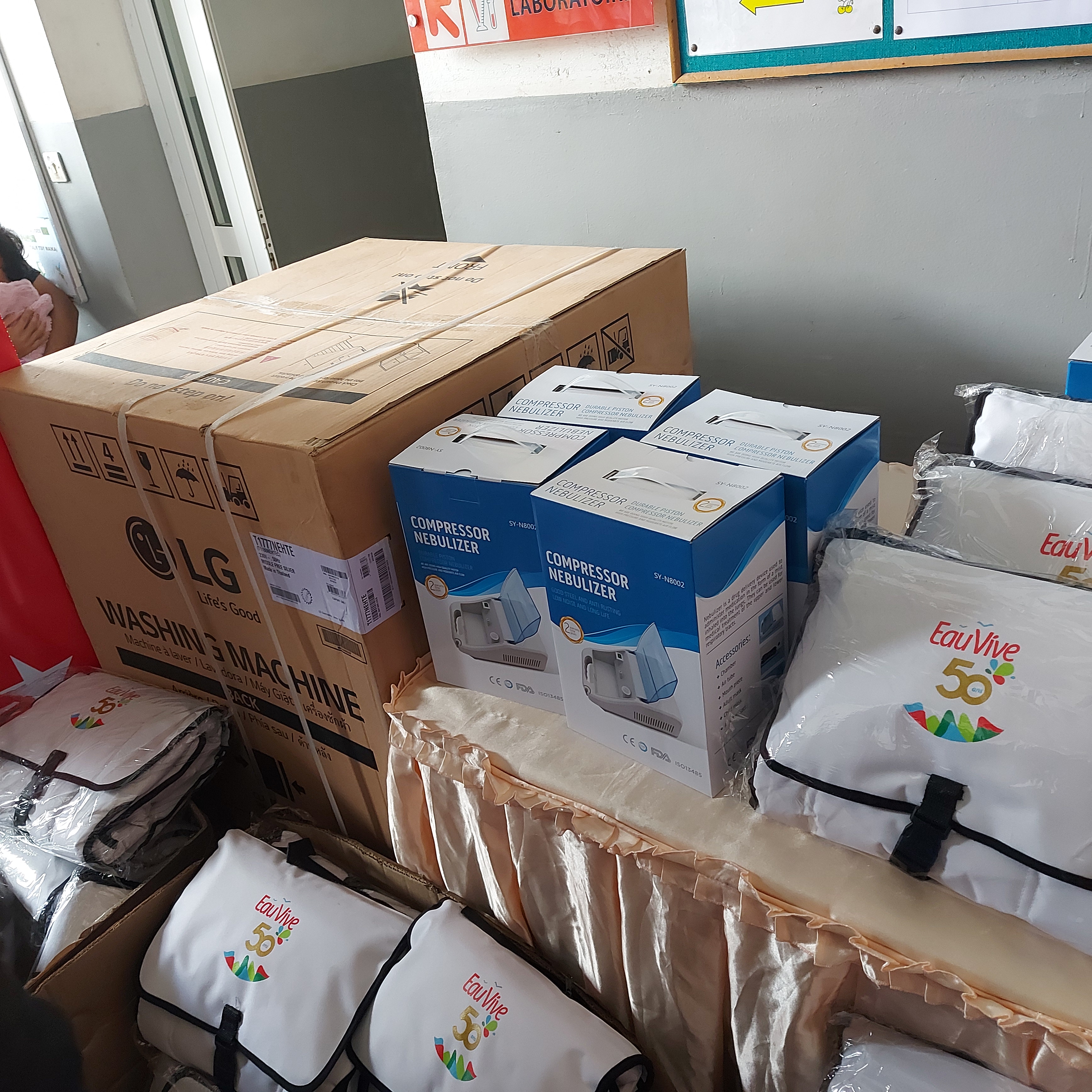 Dotation en matériels et équipements médicaux auprès du CHUMET