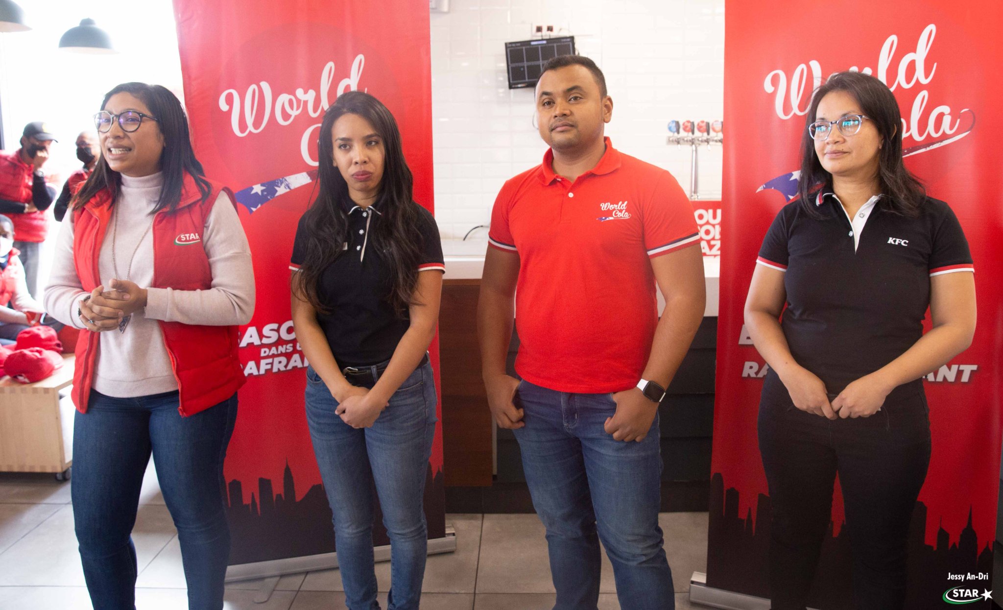 WORLD COLA x KFC Madagascar