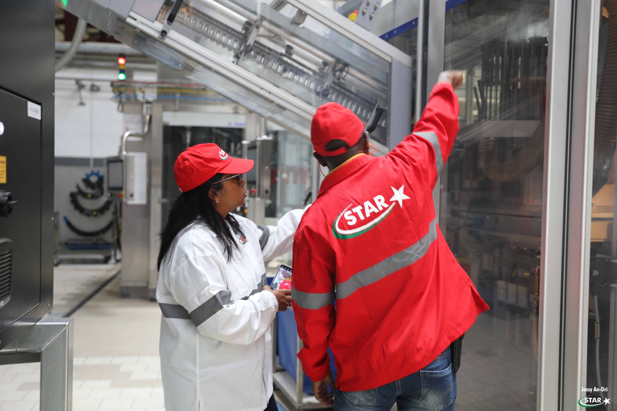 Visite de l'Usine d'Ambatolampy par l'EDBM