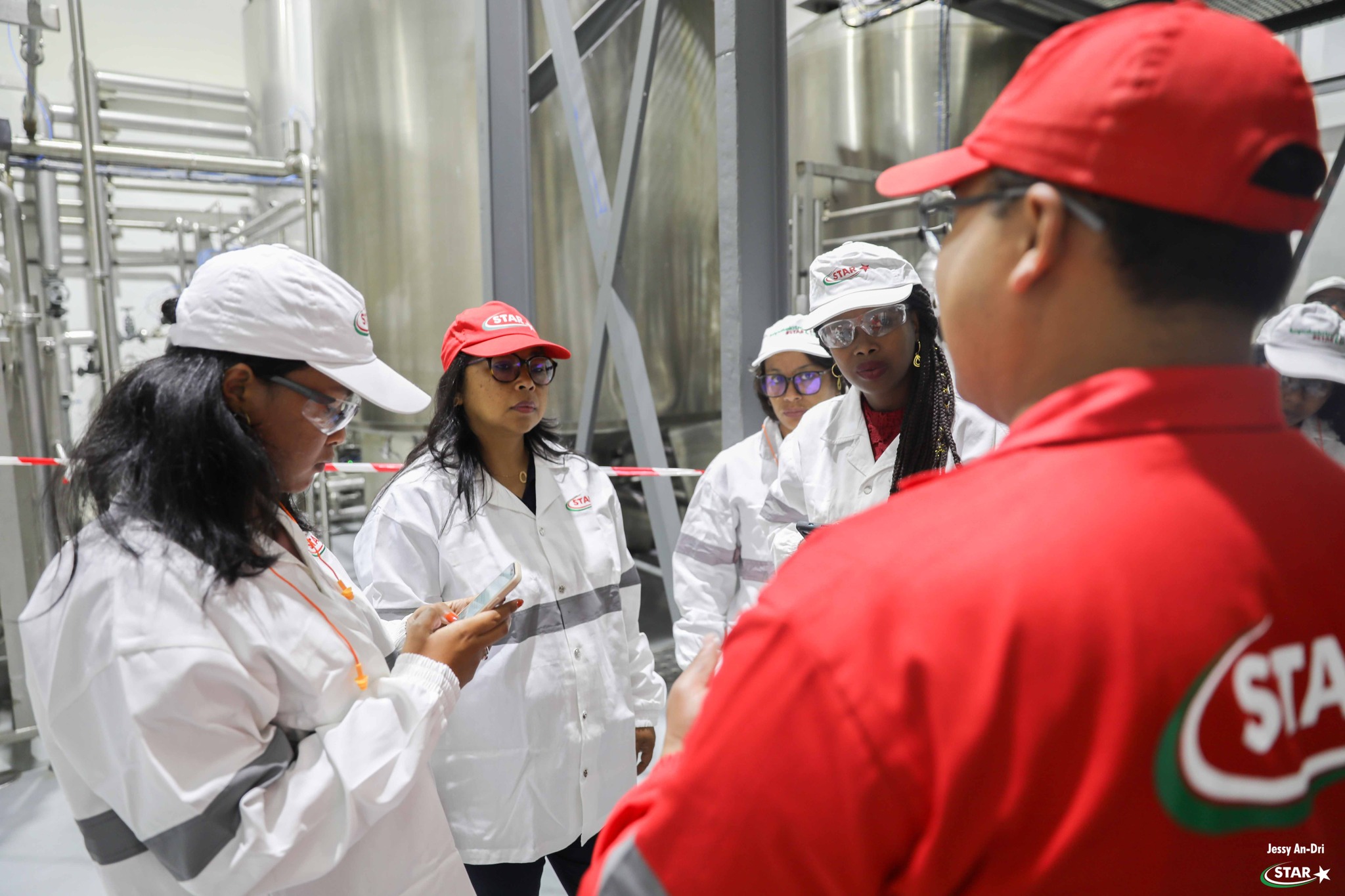 Visite de l'Usine d'Ambatolampy par l'EDBM