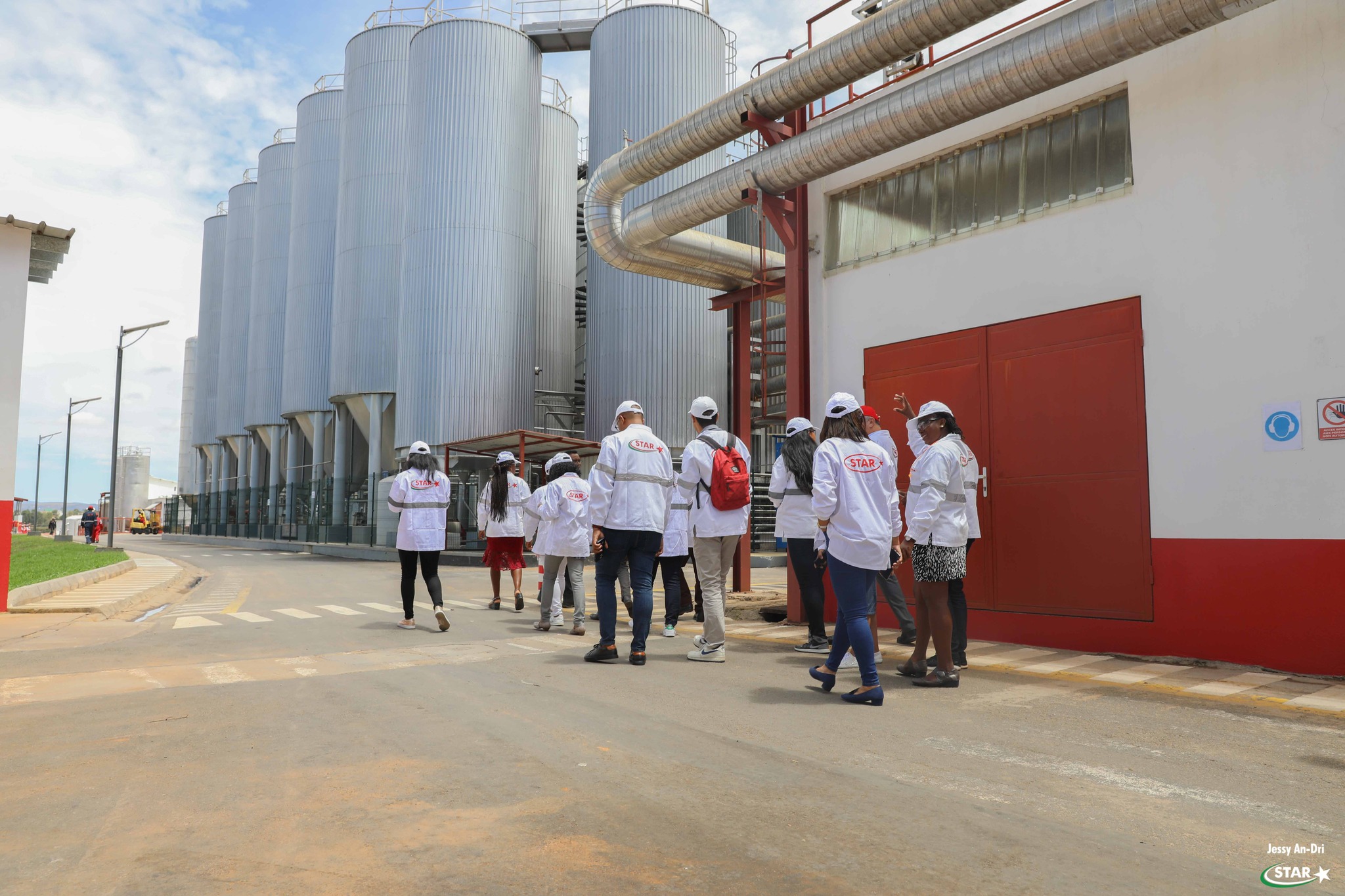 Visite de l'Usine d'Ambatolampy par l'EDBM