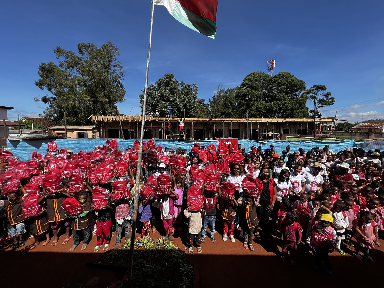 Les femmes STAR dévouées pour la Célébration du 08 Mars
