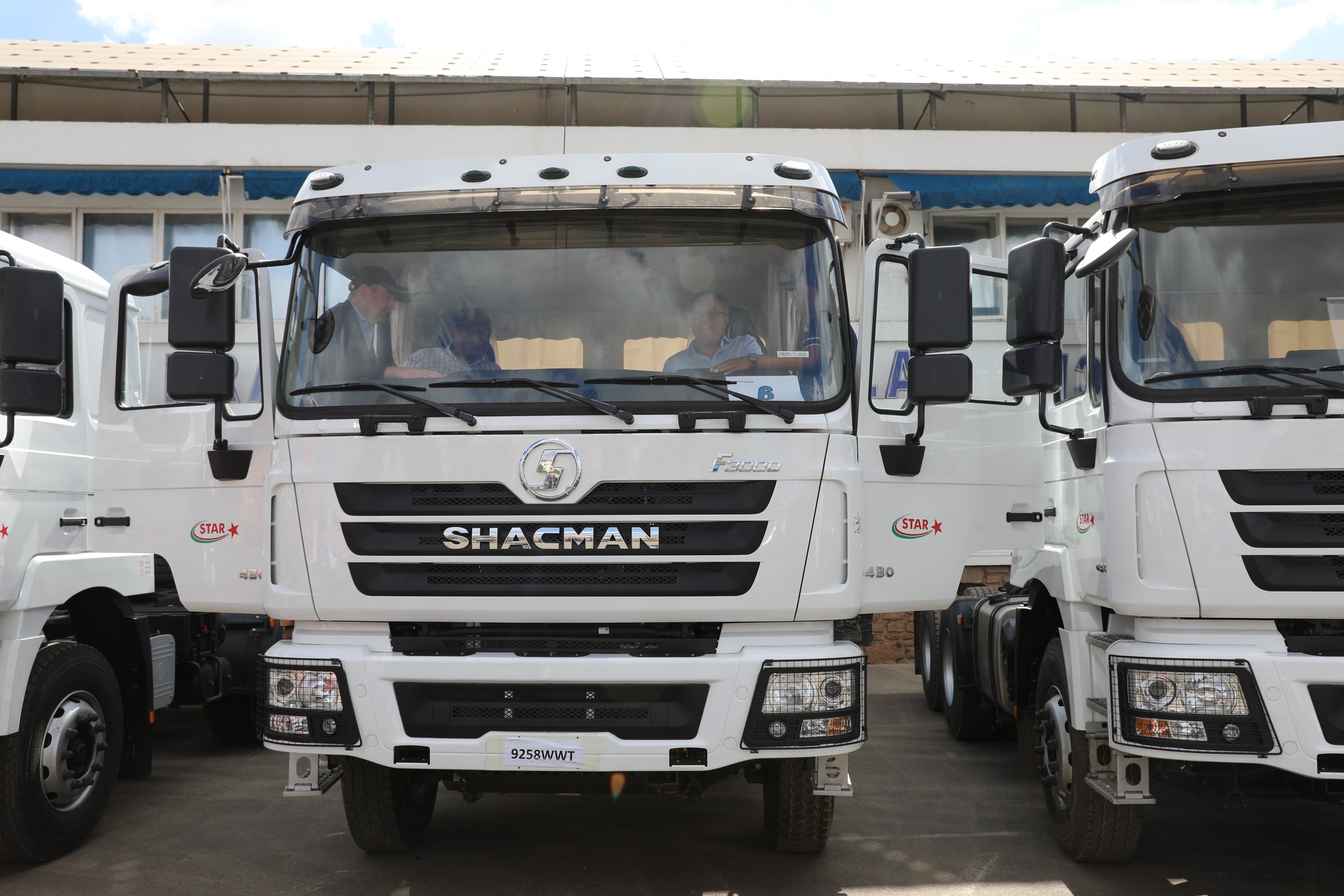 Acquisition de 14 nouveaux tracteurs routiers