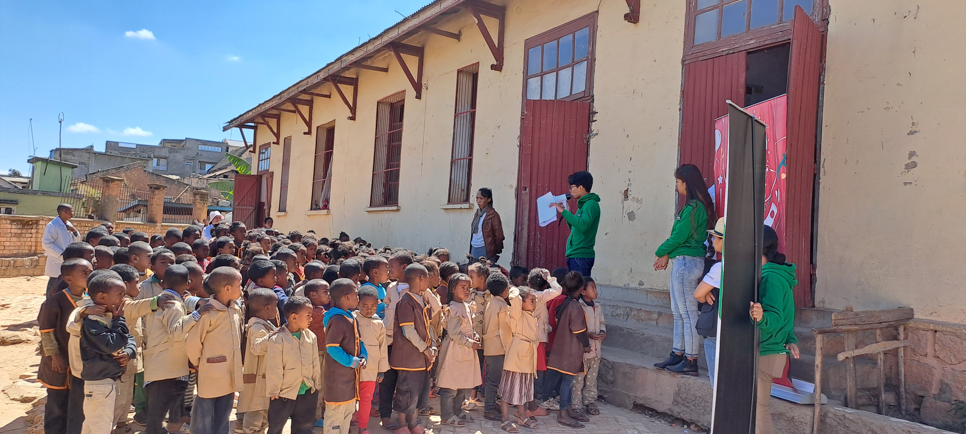 SENSIBILISATION AUPRES DES EPP à ANTANANARIVO PAR KOPAKELATRA