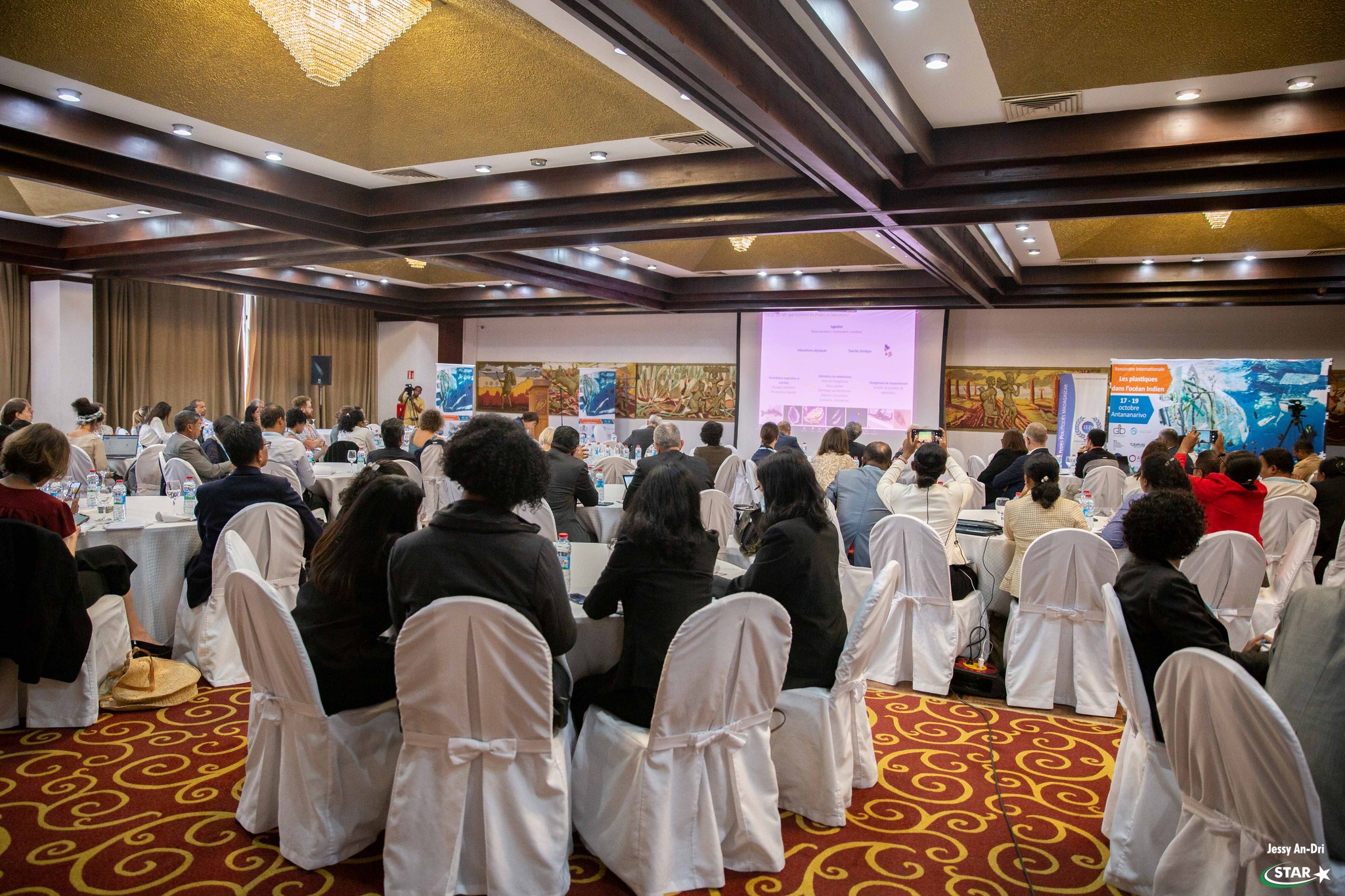 Rencontre internationale « Les plastiques dans l'Océan Indien »