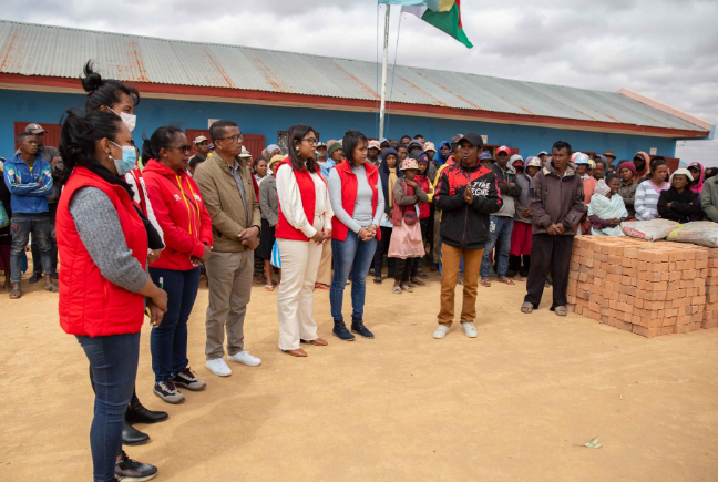STAR en soutien aux élèves du CEG Andranovelona