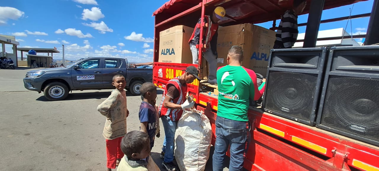 TOUR DE QUARTIER KOPAKELATRA