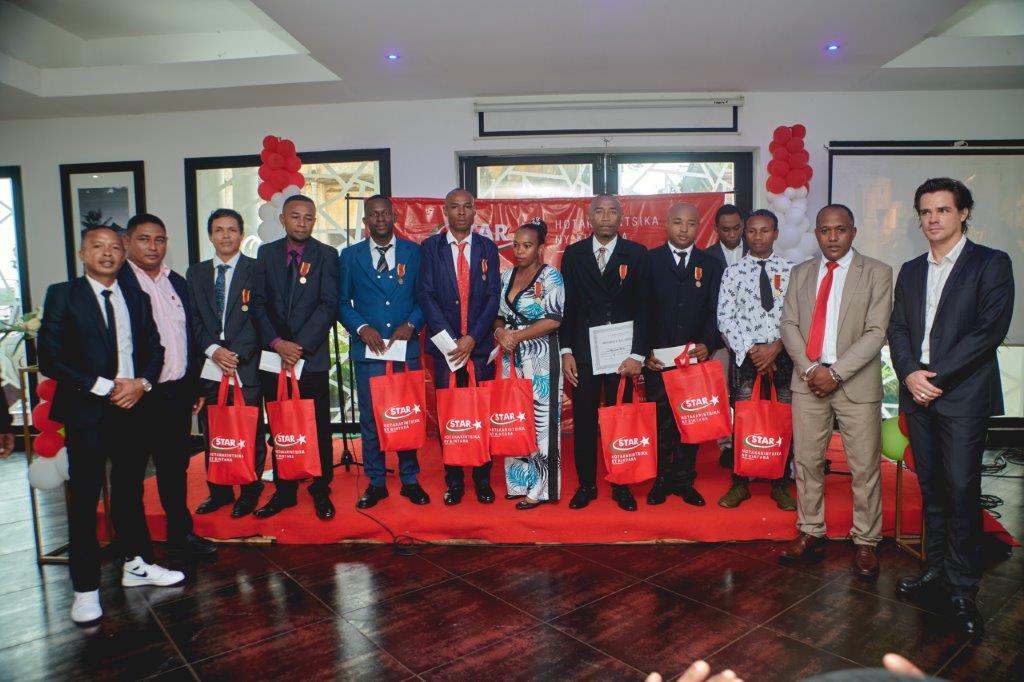 CELEBRATION DES PRESENTATIONS DES VOEUX ET REMISE DES MEDAILLES AUX COLLABORATEURS